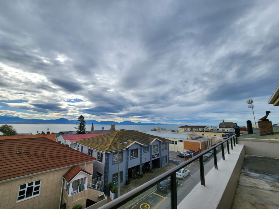 3 Bedroom Property for Sale in Mossel Bay Central Western Cape